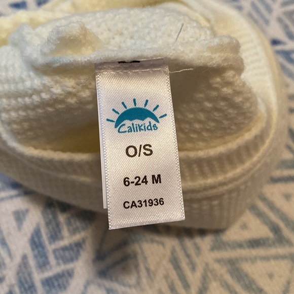 Knit Baby Bow Hat - Picture 3 of 4